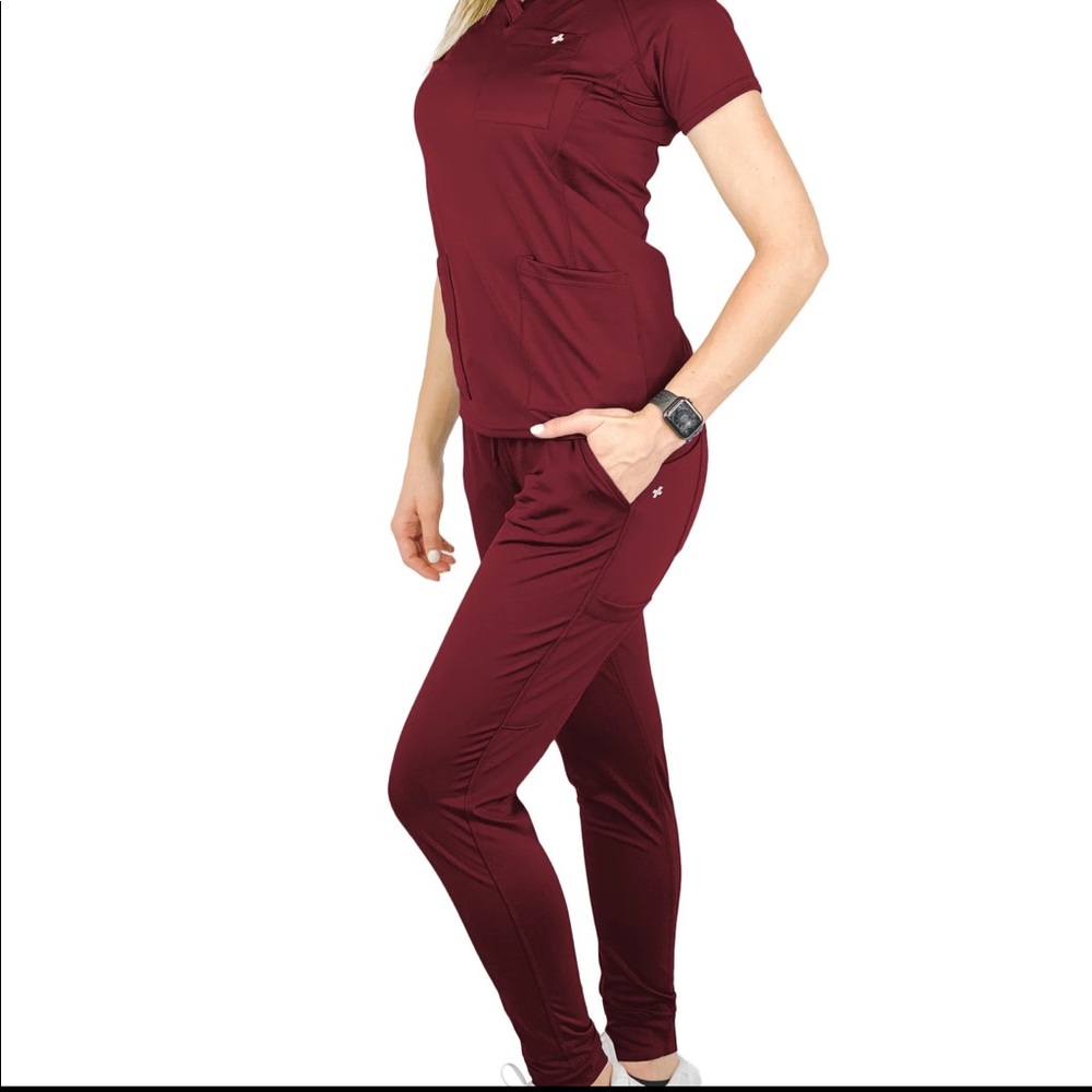 FIT Scrubs - Maroon